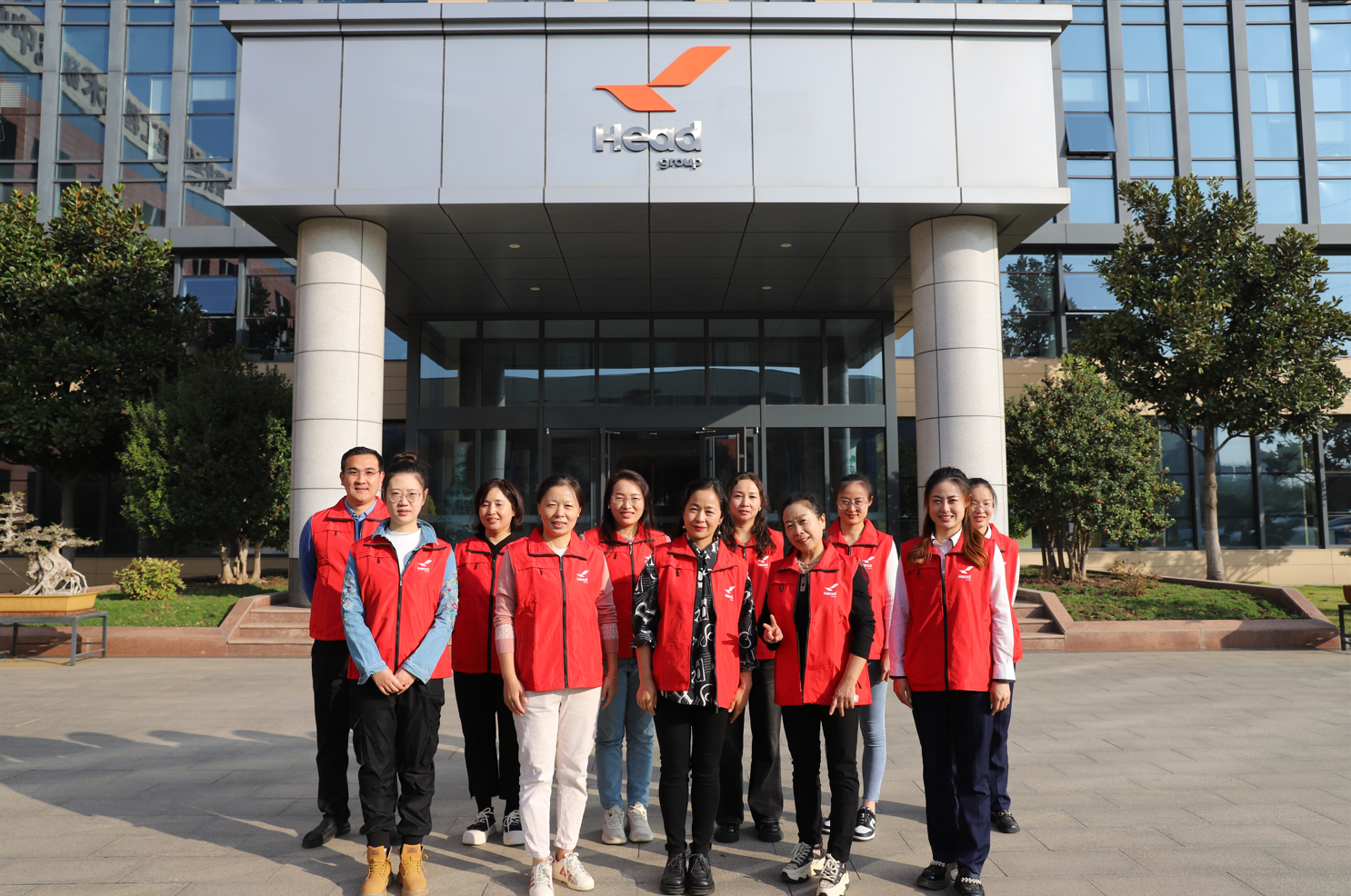  赫達(dá)集團(tuán)開展志愿者重陽節(jié)敬老、愛老志愿服務(wù)活動