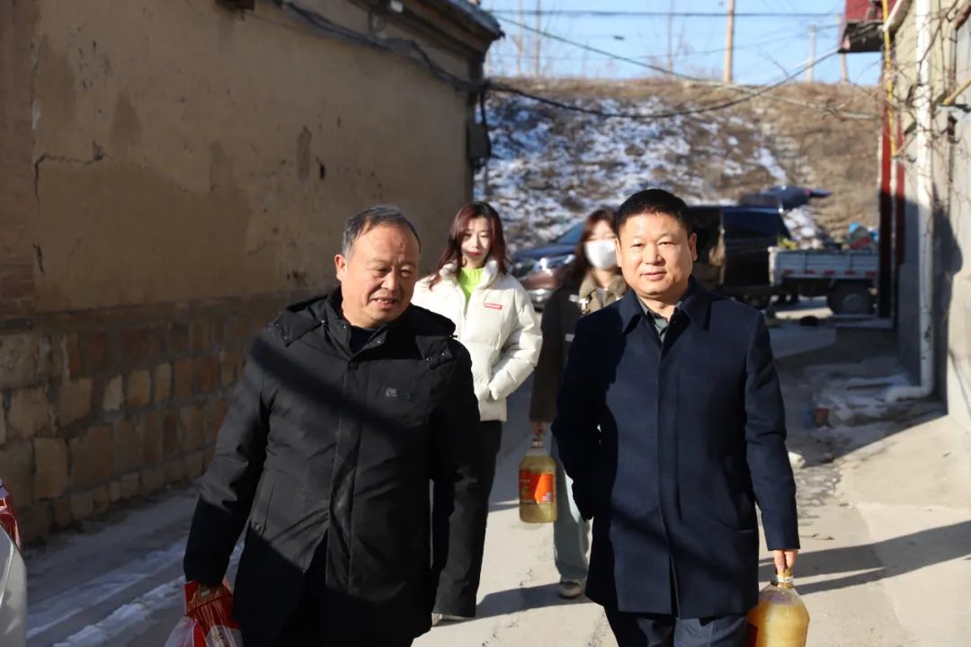 寒冬送暖 情暖人心 | 赫達(dá)集團走訪慰問貧困家庭